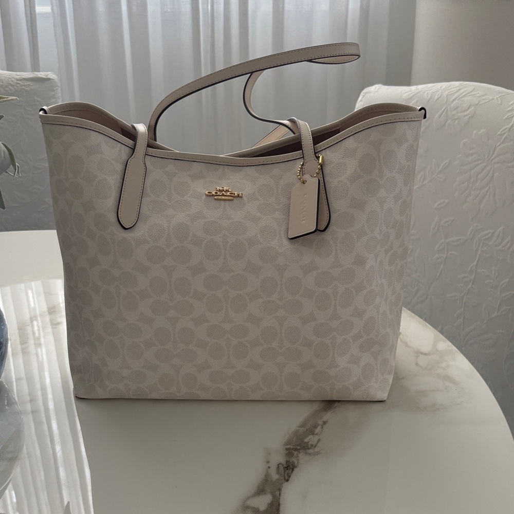Coach Ivory Signature Tote Bag